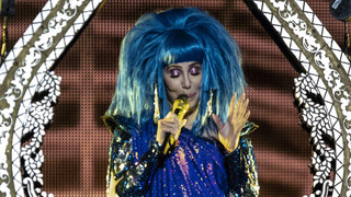 80er-Star Cher veröffentlicht Weihnachtssong mit Giovanni Zarrella