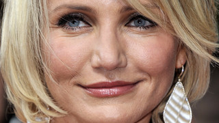 Hollywood-Ladies kloppen sich im Internet