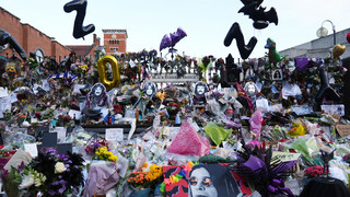 Emotionale Trauerfeier für Osbourne in Birmingham