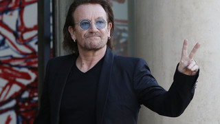 U2-Sänger Bono hat in Berlin seine neue Autobiographie vorgestellt