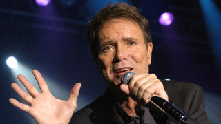 Cliff Richard: Rock 'n' Roll Held der 80er und Musik-Pionier