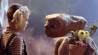 Drew Barrymore glaubt an E.T.: Kindheit im 80er-Kultfilm