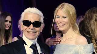 Claudia Schiffer: Lagerfeld war mein "Magic Dust"