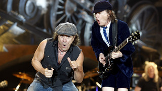 Vater von Baby Ryan lässt ihn AC/DC singen