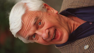 Leslie Nielsen und der Kultfilm der 80er "Die nackte Kanone"