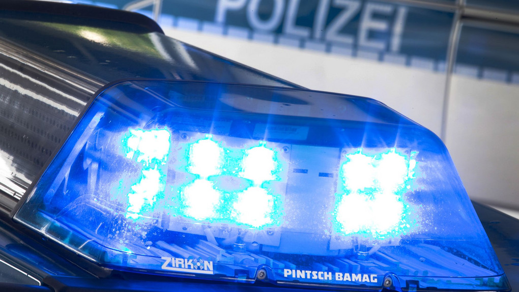 Toter nachts vor Wohnhaus in Dillenburg entdeckt