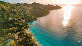 Mit harmony und Condor auf die Seychellen