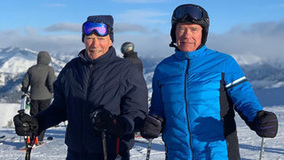 Arnie & Clint Eastwood: Zwei Ikonen im Schnee