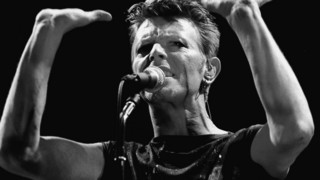 Handgeschriebene Texte zu zwei Bowie-Songs werden versteigert