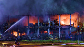 Raunheim: Brand bei Containerwohnanlage