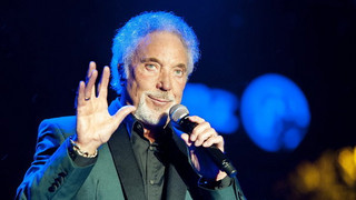Tom Jones hat verstorbene Frau immer bei sich