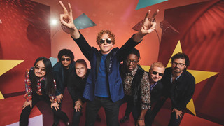 Gewinnen: Mit 10 Freunden zum Simply Red-Konzert