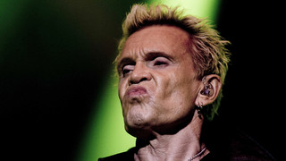 "Eyes Without A Face" brachte Billy Idol 84 ins Krankenhaus