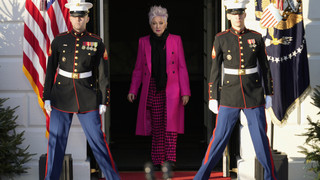 Cyndi Lauper lobt US-Gesetz