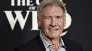 Harrison Ford verabschiedet Londoner Feuerwehrmann