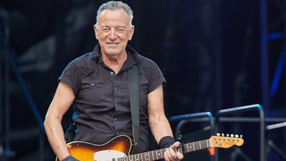 Mithilfe von Internetclips wird er Bruce Springsteen