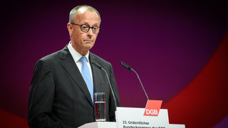 DGB-Kongress mit Pfiffen für Merz - und Applaus für Bas