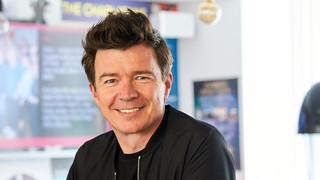 Rick Astley knackt die Milliardenmarke