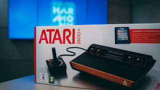 Mit harmony-Treuepunkten ein Atari 2600+ mit 10 Spielen gewinnen