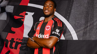 Jetzt endlich perfekt: Kalimuendo stürmt für die Eintracht