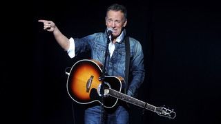 Springtsteen lernt in Springsteen-Ausstellung