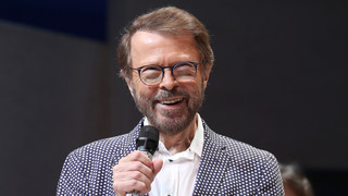 Ian McKellen und Björn in Weihnachtsstimmung