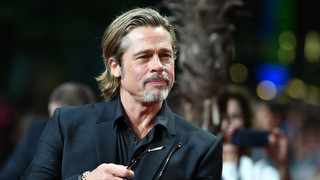 Brad Pitts Freundin zieht bei ihm ein