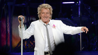 Rod Stewart "sexy" vor dem Weihnachtsbaum