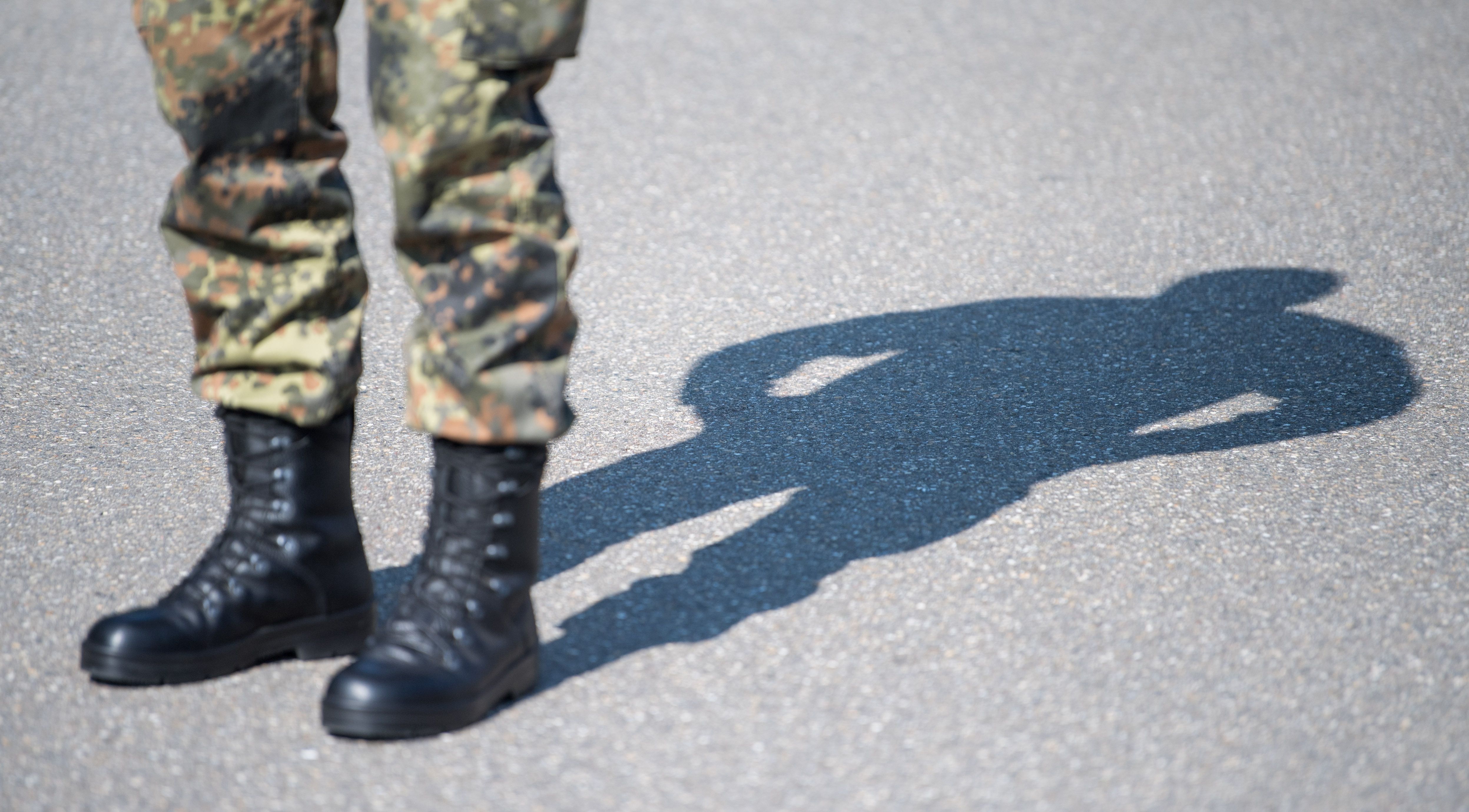 Neuer Wehrdienst: Mehr junge Menschen wollen zur Bundeswehr