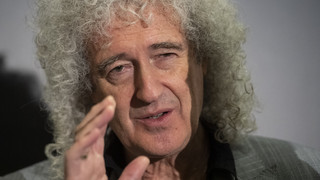Brian May bringt Dachs-Parfüm raus
