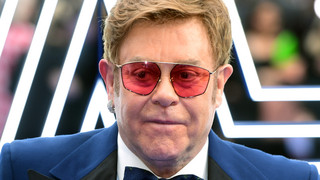 Elton John schämt sich Brite zu sein
