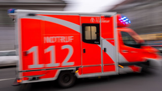 Neun Verletzte nach Attacke auf AfD-Stand
