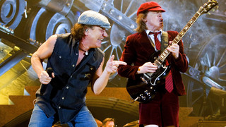 Ramos heiratet und AC/DC spielen dazu